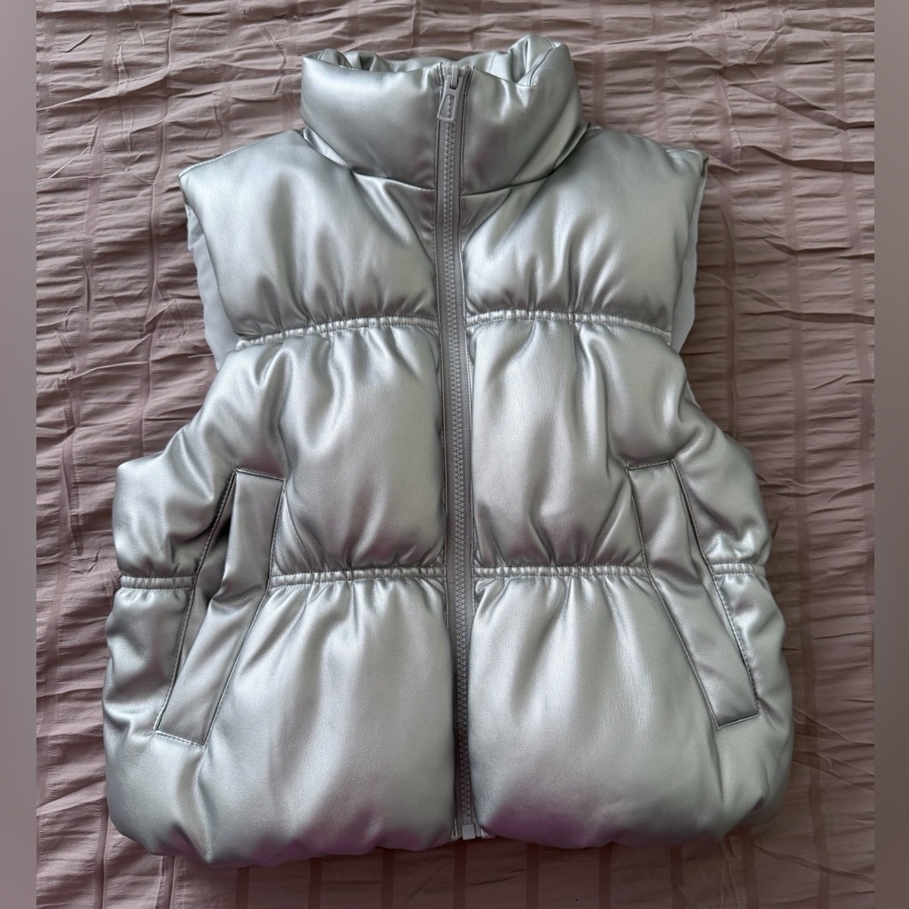 NWOT Rachel Roy Puffer Vest Silver Size S